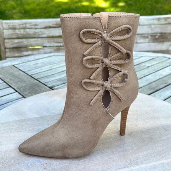 Journee Collection Deondra Womens Size 6 Ankle Boots Taupe Faux Suede Stiletto - Picture 1 of 12